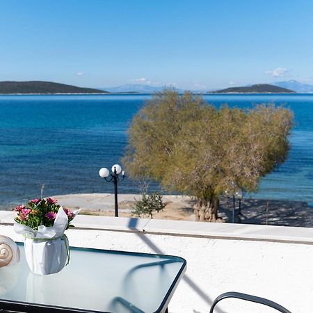 Ο Μόλος Apartment Marmari  Exterior photo